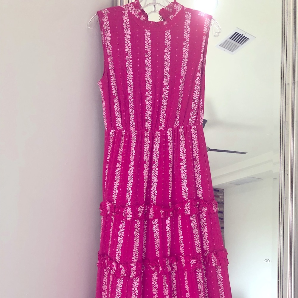 Hardly worn! Great dress!